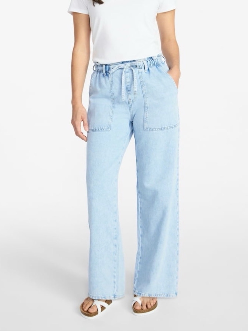 Time and Tru Light Blue Wide-Leg Paperbag Jeans